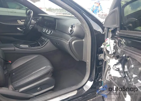 2022 Mercedes-Benz E 350 from USA, damaged, VIN W1KZF8DBXNB075709